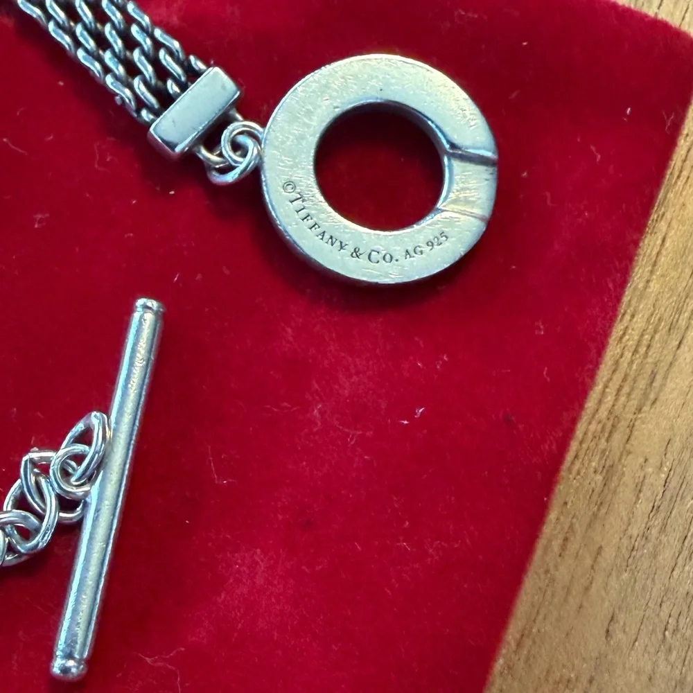 Sterling Silver Tiffany Toggle Chain Strand Bracelet - Circular Tag. 7.75” long. - Picture 3 of 4